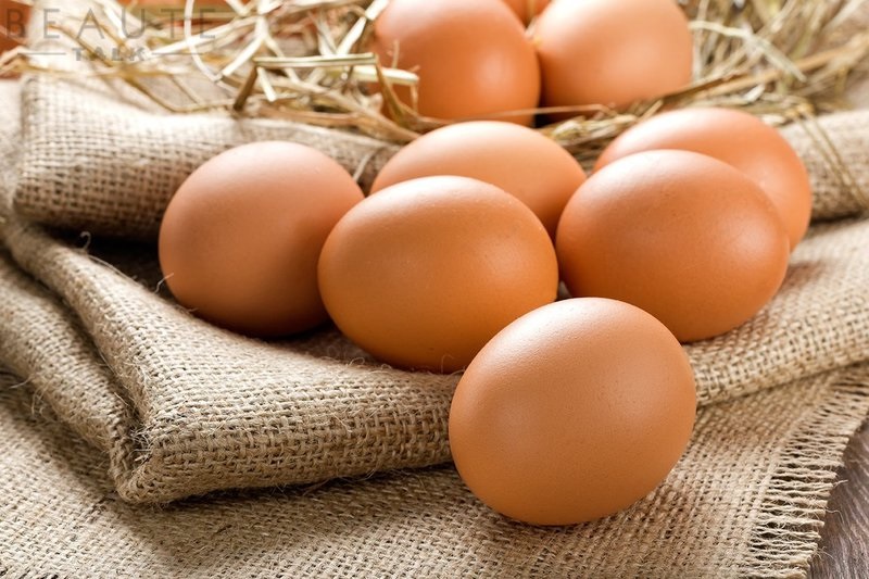 Thành phần dinh dưỡng và tác dụng của trứng gà
