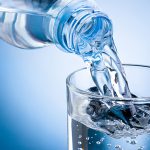 Bệnh gout nên uống nước gi